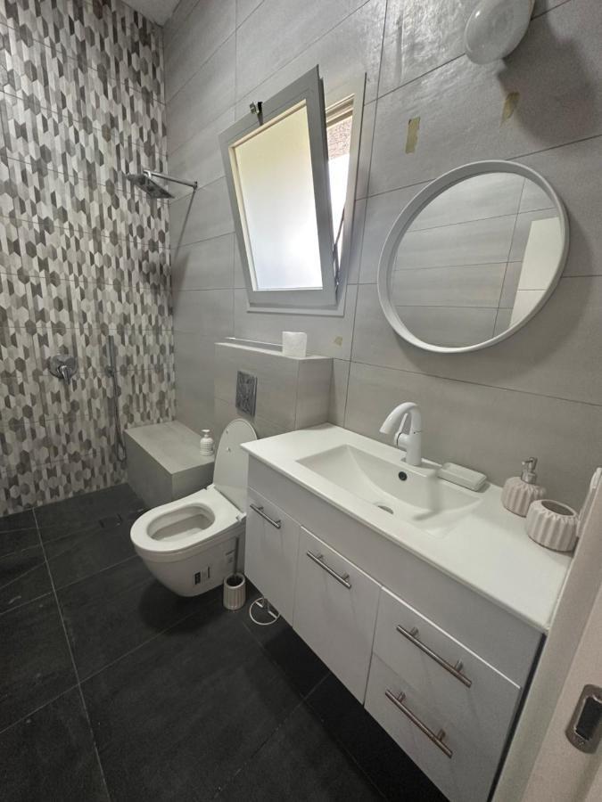Ferienwohnung חניתה Kirjat Schmona Exterior foto